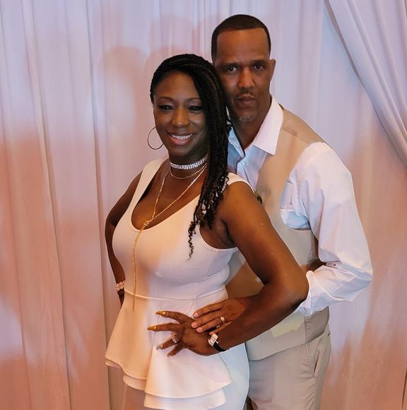 Meet your Posher, Jennifer - Picture 1 of 1